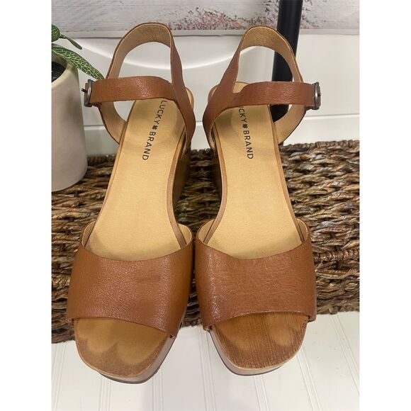 Lucky Brand Leather Studded Wedge Sandals - Size 7.5 - Picture 4 of 12